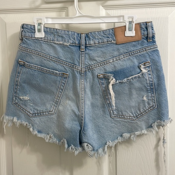 Zara shorts - Picture 3 of 3